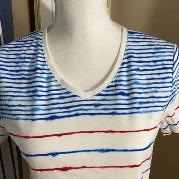 NWOT Red, white and blue striped tee size M - Picture 2 of 5